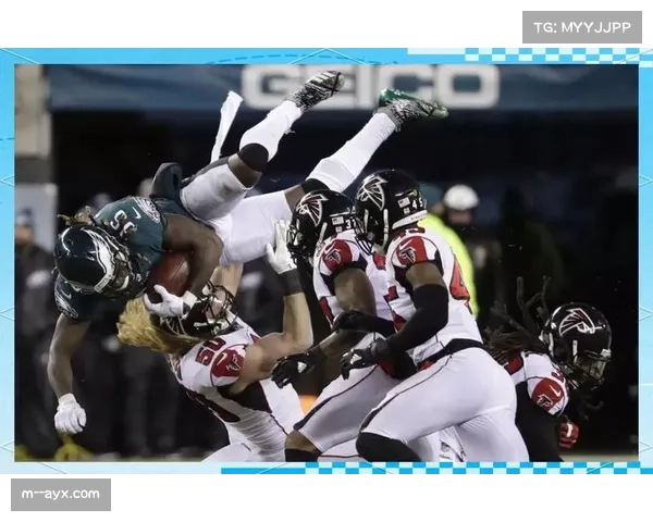 老鹰进攻套路多变，路面传球结合有效控制比赛节奏